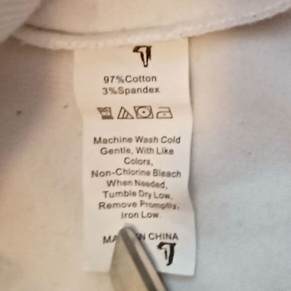 Furry white Crop hoodie - Picture 3 of 5